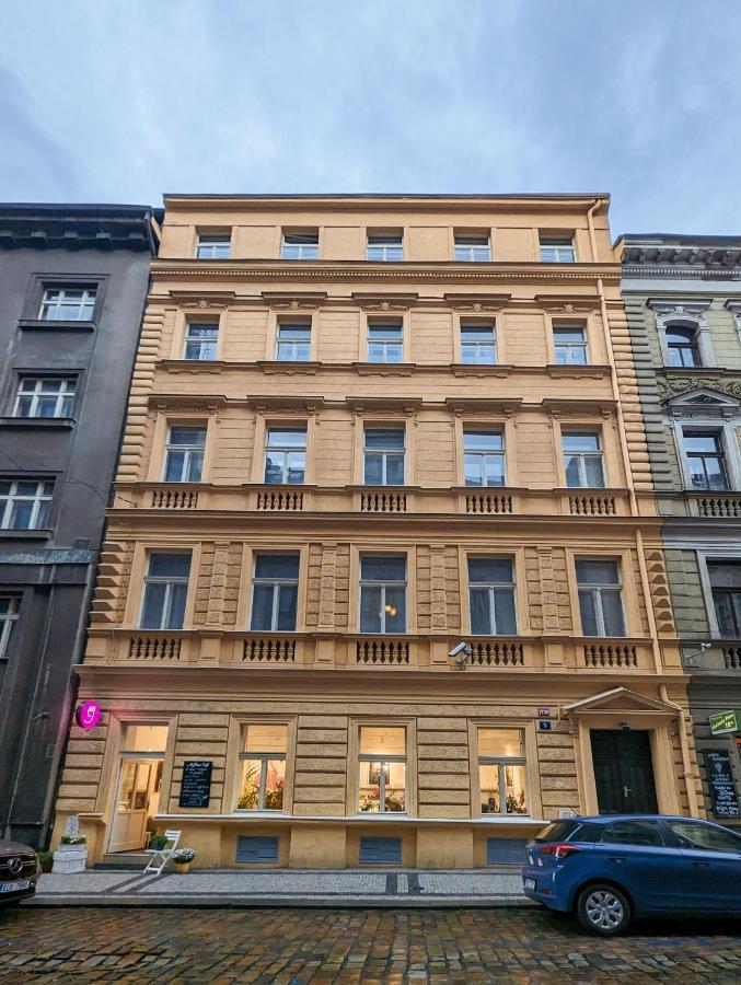 Stru House By Prague Days - Luxurious Apartments Next To National Theatre Dış mekan fotoğraf